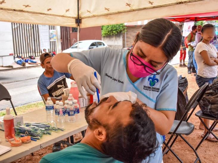 En Coatzacoalcos, realizan jornada médica para migrantes (+Video)