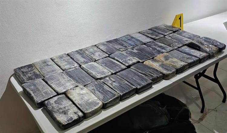 Secretaría de Marina asegura 35 kilos de cocaína ocultos en un buque en el puerto de Veracruz