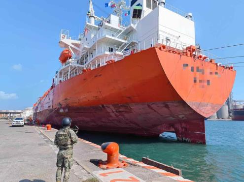 Asegura Semar 35 kilos de cocaína en un buque en puerto de Veracruz