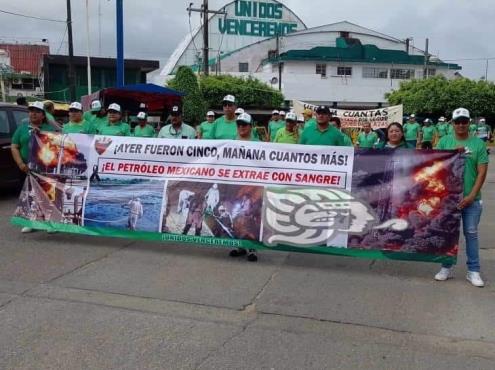 Protestan petroleros por inseguridad en Pemex en el sur de Veracruz