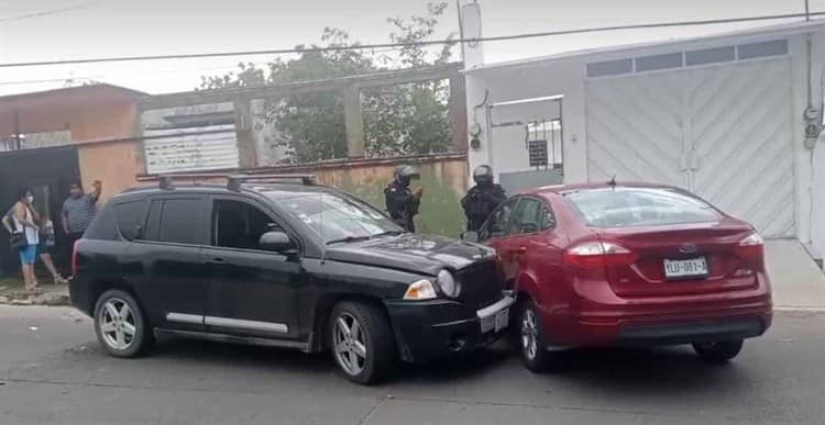 Se registra choque en la colonia Benito Juárez Sur; hay 4 detenidos