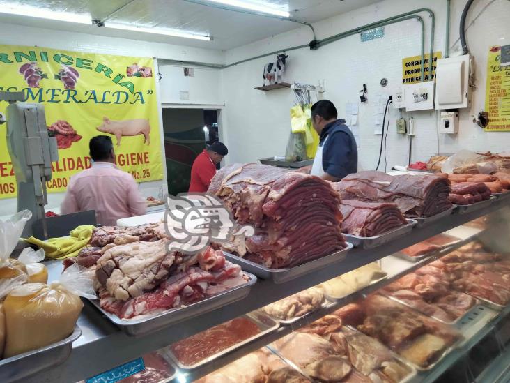 ¡Les pega la Cuaresma! Cae la venta de carne de res y cerdo en Xalapa