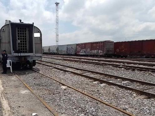 AMLO autoriza a Semar tomar el control de vías férreas en el sur de Veracruz