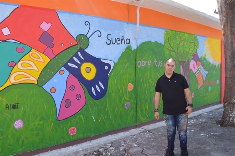 Conoce la obra del pintor Alan Téllez, en el marco del Día del Sindrome de Down en Veracruz