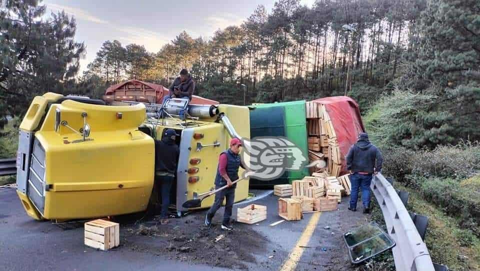 Accidentes en la Puebla-Orizaba causa cierre parcial de circulación vehicular
