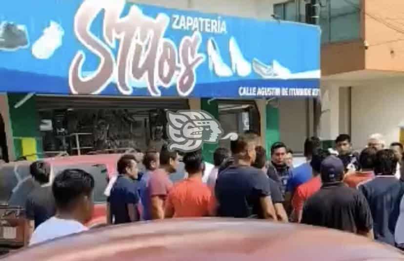 Comerciante compra laptop en Minatitlán; resultó ser robada