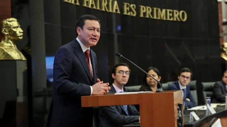 Miguel Ángel Osorio Chong es destituido como coordinación del PRI en el Senado