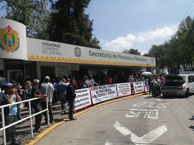 Protestan ante Sefiplan para exigir regularización y contratación de lotes