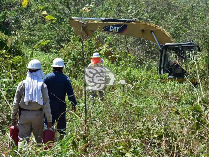 Logran contener fugas de gas en ductos de Texistepec