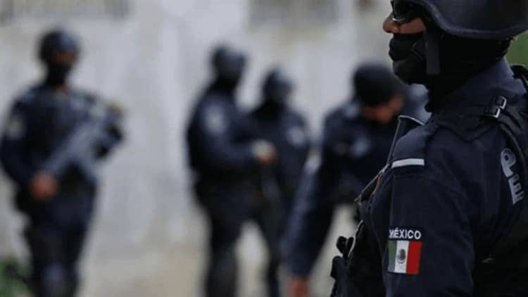 Policías de Veracruz advierten sobre falta de condiciones laborales
