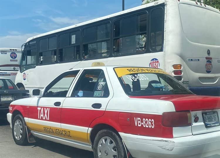 En Veracruz, 4 mil unidades de taxi operan sin concesión(+Video)