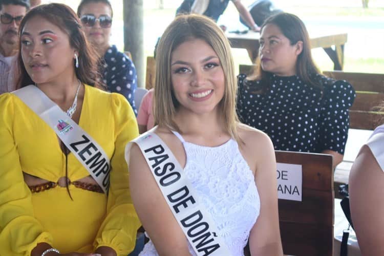 Colocan bandas a candidatas a reina de la Expo Feria de la Caña 2023 en Úrsulo Galván