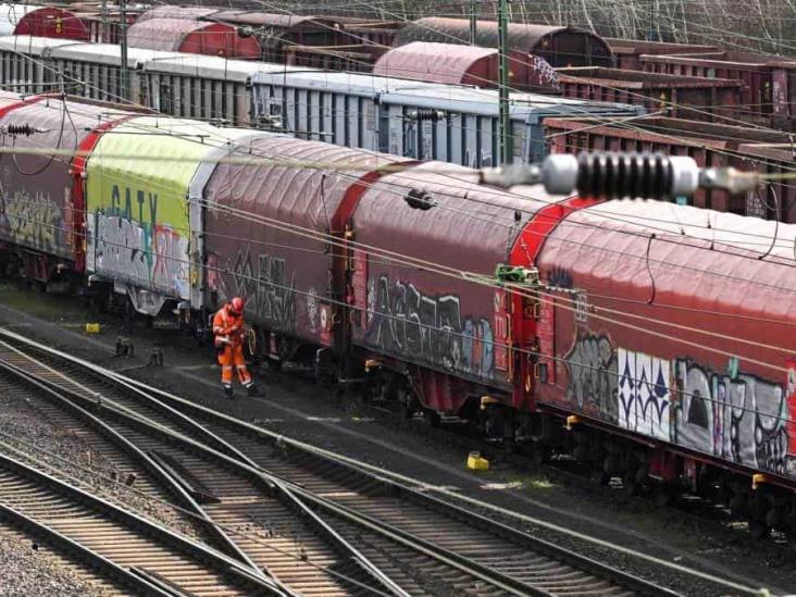 ¡Exigen aumento en salarios!; huelga paraliza trenes y vuelos en Alemania