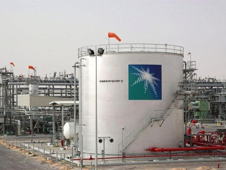 Construirá Arabia Saudita refinería de petróleo en China