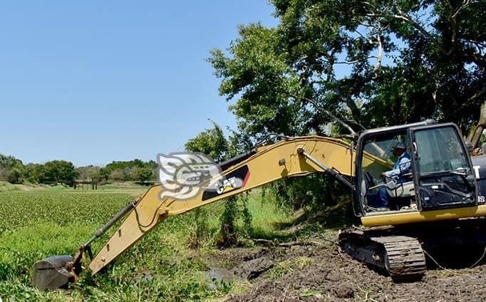 Sufre población de Texistepec por falta de agua; exigen una solución