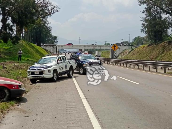 Roban taxi y terminan volcando; pasó en Orizaba (+Video)