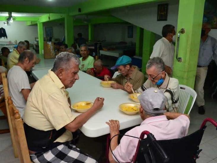 Llama asilo Cogra a donar alimentos y medicamentos para abuelitos en Veracruz