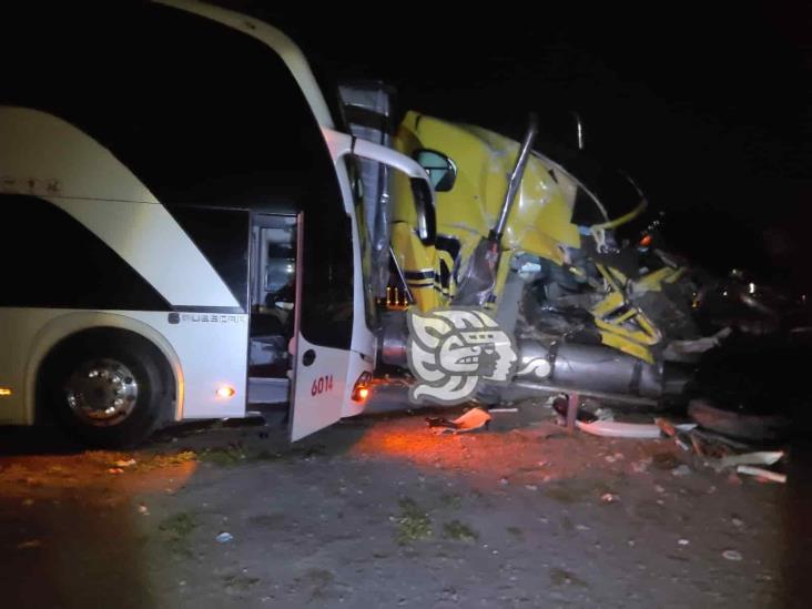 Accidente en la Veracruz-Córdoba genera movilización policial