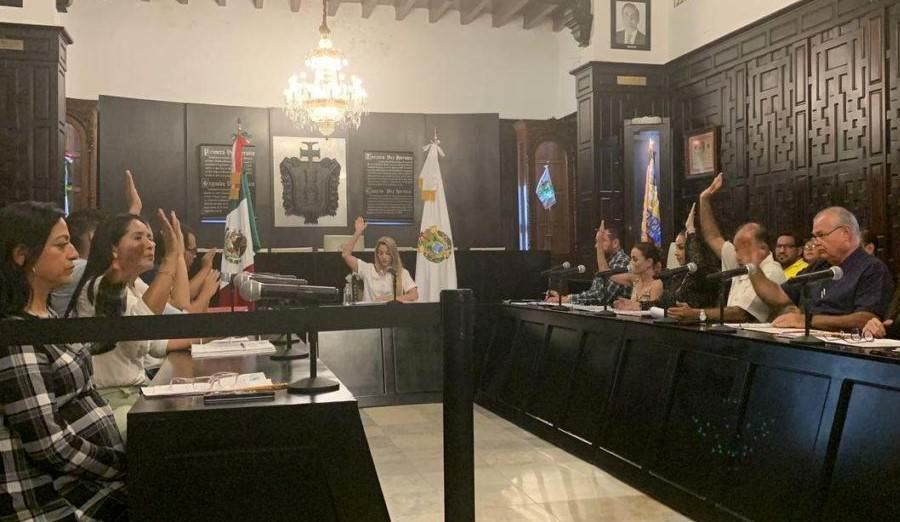 Se reparten en Cabildo de Veracruz comisiones del regidor Sebastián Cano