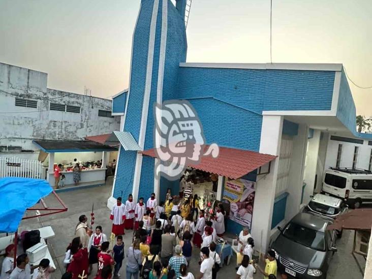 En Poza Rica se desborda la fe católica en domingo de Ramos