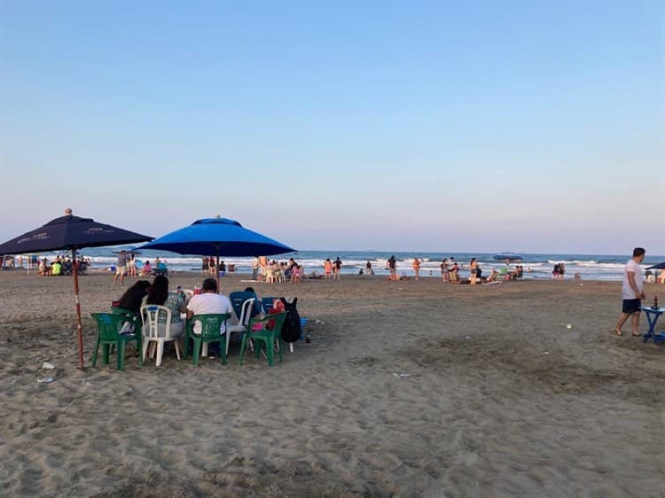 Comerciantes de Playa Santa Ana esperan ventas del 100%
