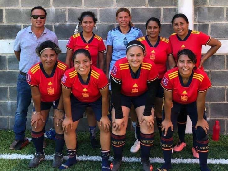 Squalas es finalista del Futbol 7 Femenil La Jaula