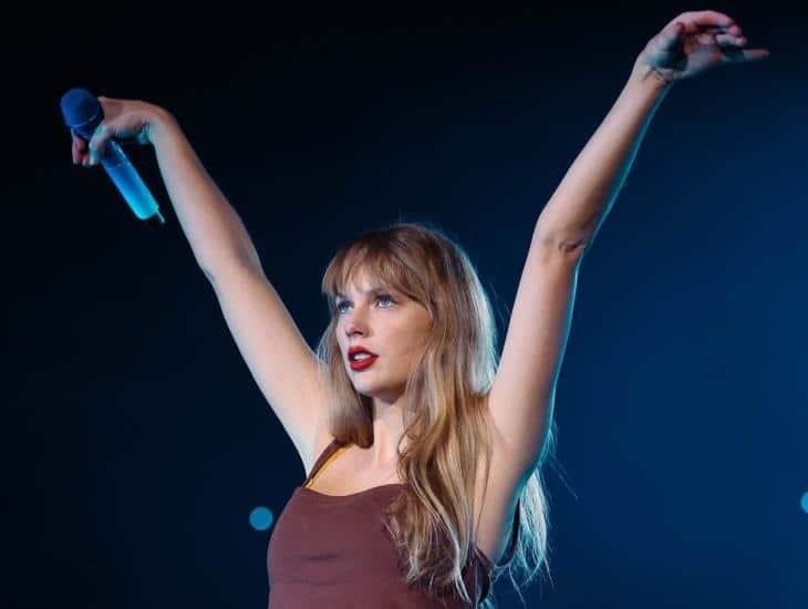 Descubren a Taylor Swift subiendo al escenario del Eras Tour en carro de limpieza (+Video)