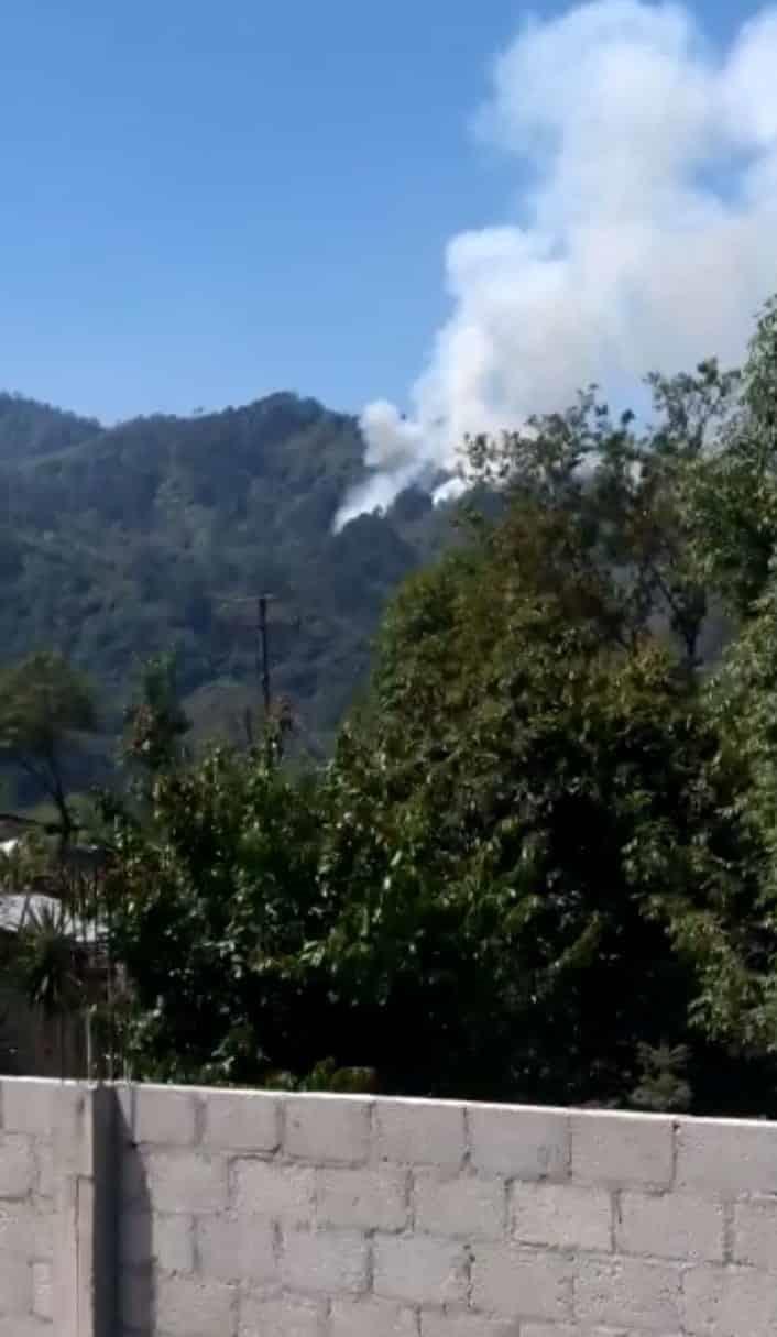 Se registra incendio en la zona de Zacatlamanca, en Tequila