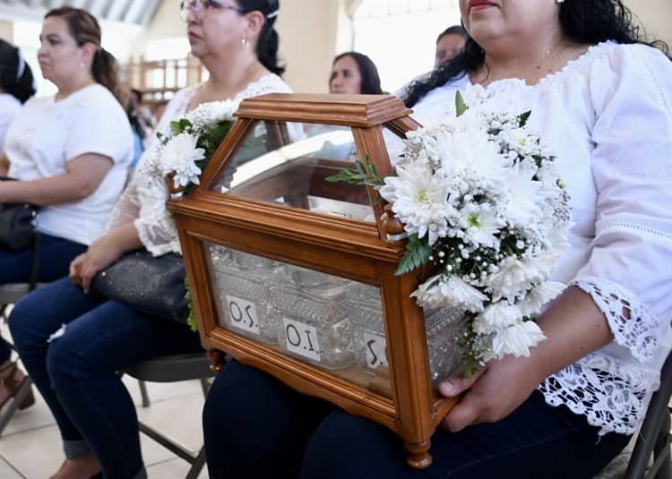 Encabeza Arzobispo de Xalapa Misa Crismal de cara a días santos