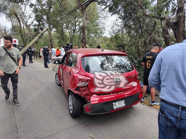 Aparatoso accidente en avenida Murillo Vidal de Xalapa