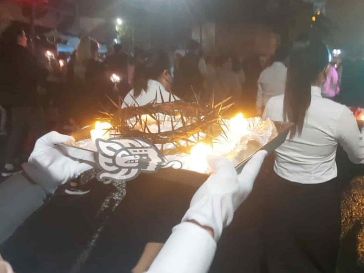 Silencio total, en procesión dolorosa, para no olvidar sacrificio de Jesús