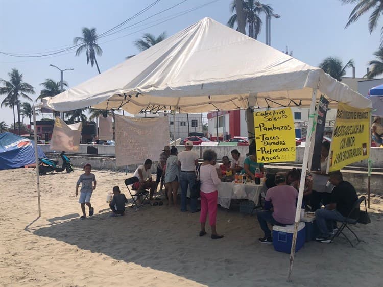 Colectivo Solecito continúa recaudando fondos en playas de Veracruz