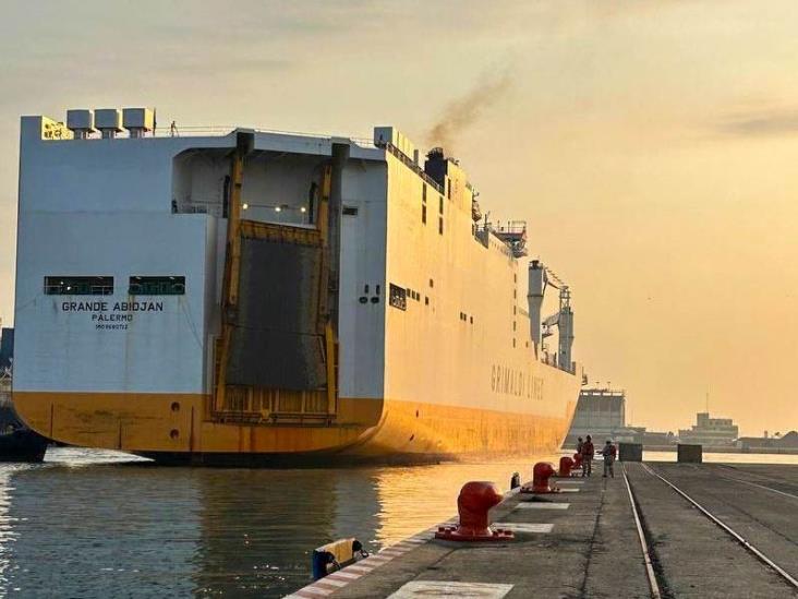 ¡Es enorme! Buque Grande Abidjan llega por primera vez al Puerto de Veracruz