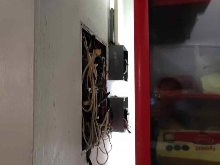 Obrero recibe fuerte descarga eléctrica en Nogales; sufrió graves quemaduras