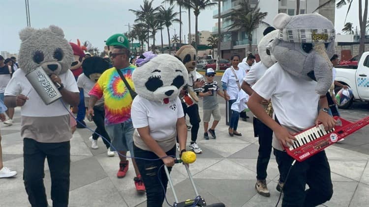 Así se vivió la rumbata de Semana Santa del Carnaval de Veracruz 2023 (+Video)