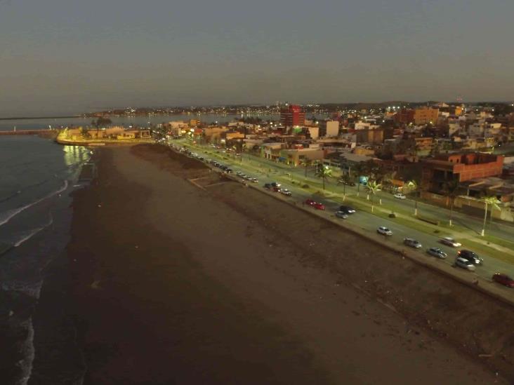 ¡Otro cristalazo! roban pertenencias a familia tras día de playa en Coatzacoalcos