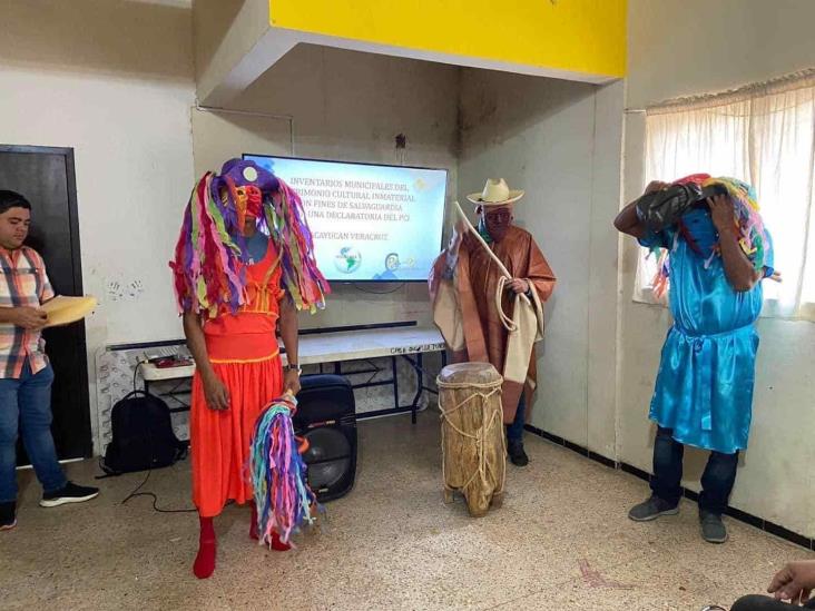 En Acayucan, buscarán que Uneso reconozca danza de arrieros como patrimonio cultural
