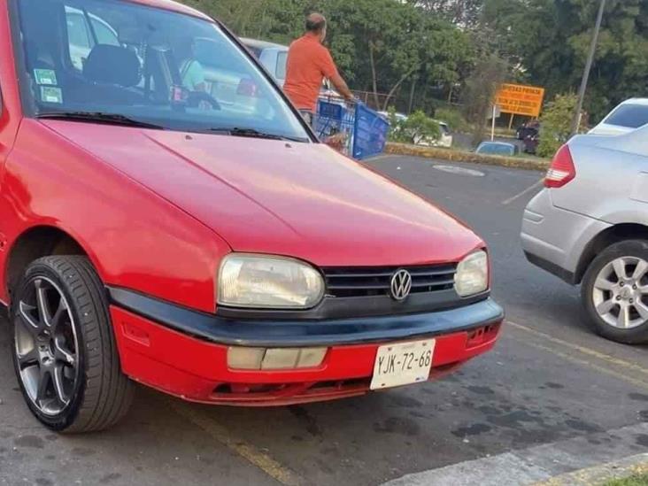 Roban vehículo en pleno centro de Fortín