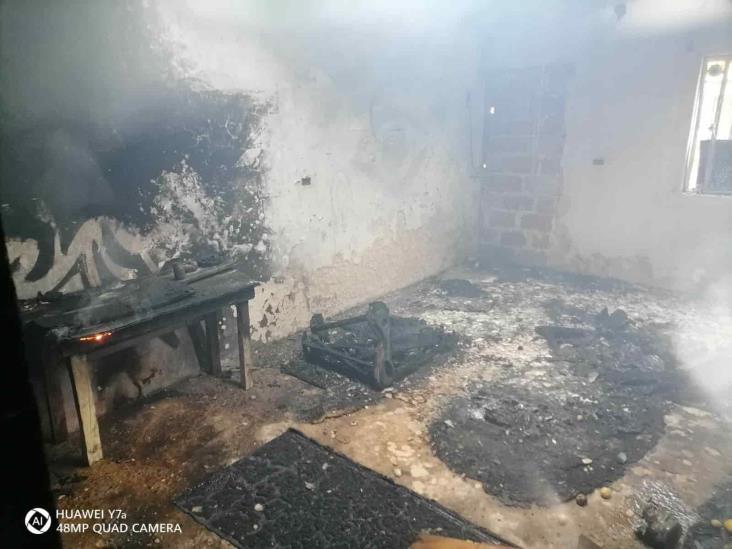 Se incendia casa deshabitada en colonia de Xalapa