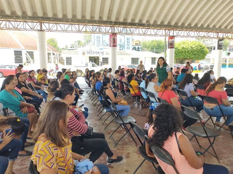 13 escuelas de Moloacán, beneficiadas por La Escuela Es Nuestra (+Vídeo)