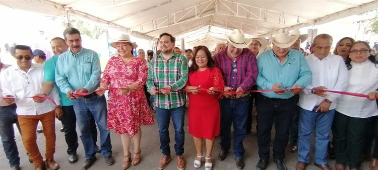 Inauguran Feria Agropecuaria en Medellín de Bravo 2023
