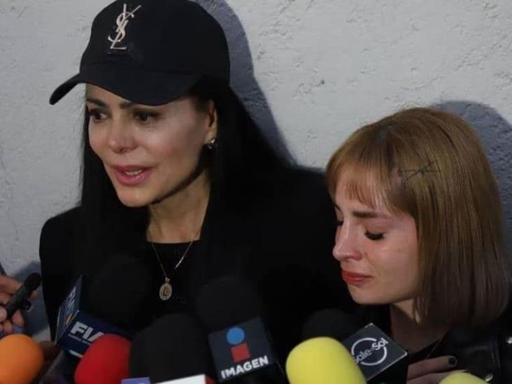 Maribel Guardia muestra en video la urna con las cenizas de Julián Figueroa (+Video)