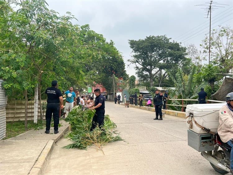 Policías de Poza Rica apoyan en mejoramiento de imagen urbana