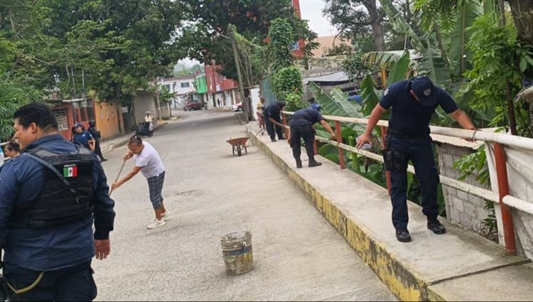 Policías de Poza Rica apoyan en mejoramiento de imagen urbana