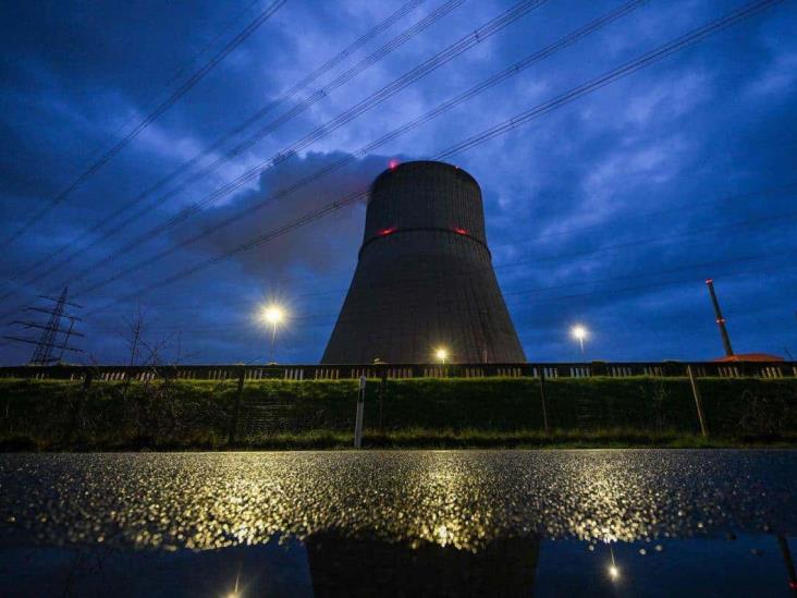 Alemania ‘se desconecta’ de la energía nuclear; apagan 3 últimos reactores