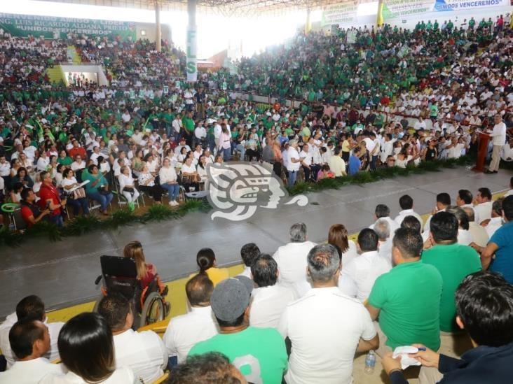 “Tabasqueños nos sentimos hermanos de veracruzanos”, dice Adán a petroleros del Sur