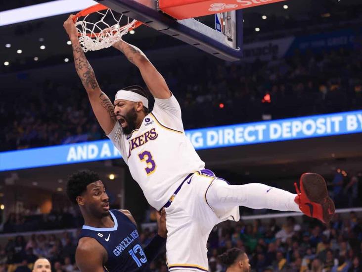 Inicia Lakers con triunfo su camino en playoffs