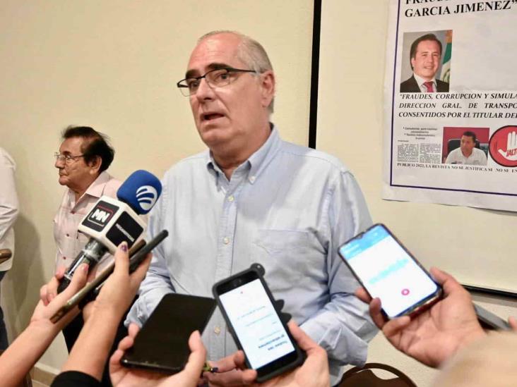 Julen se la revira a Cuitláhuac, acusa a su gobierno de revender concesiones de taxis en Veracruz