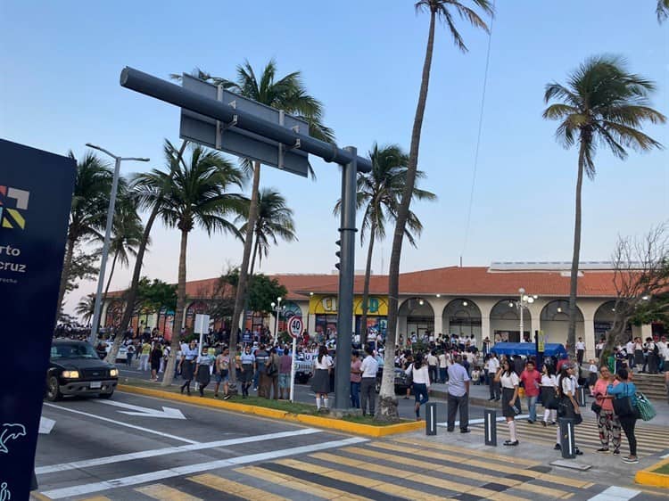 Con desfile, invitan en Veracruz a la Expo Feria Educativa 2023