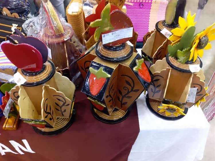 Internos del Cereso de Amatlán elaboran artesanías para la “Expo Feria Educativa 2023”